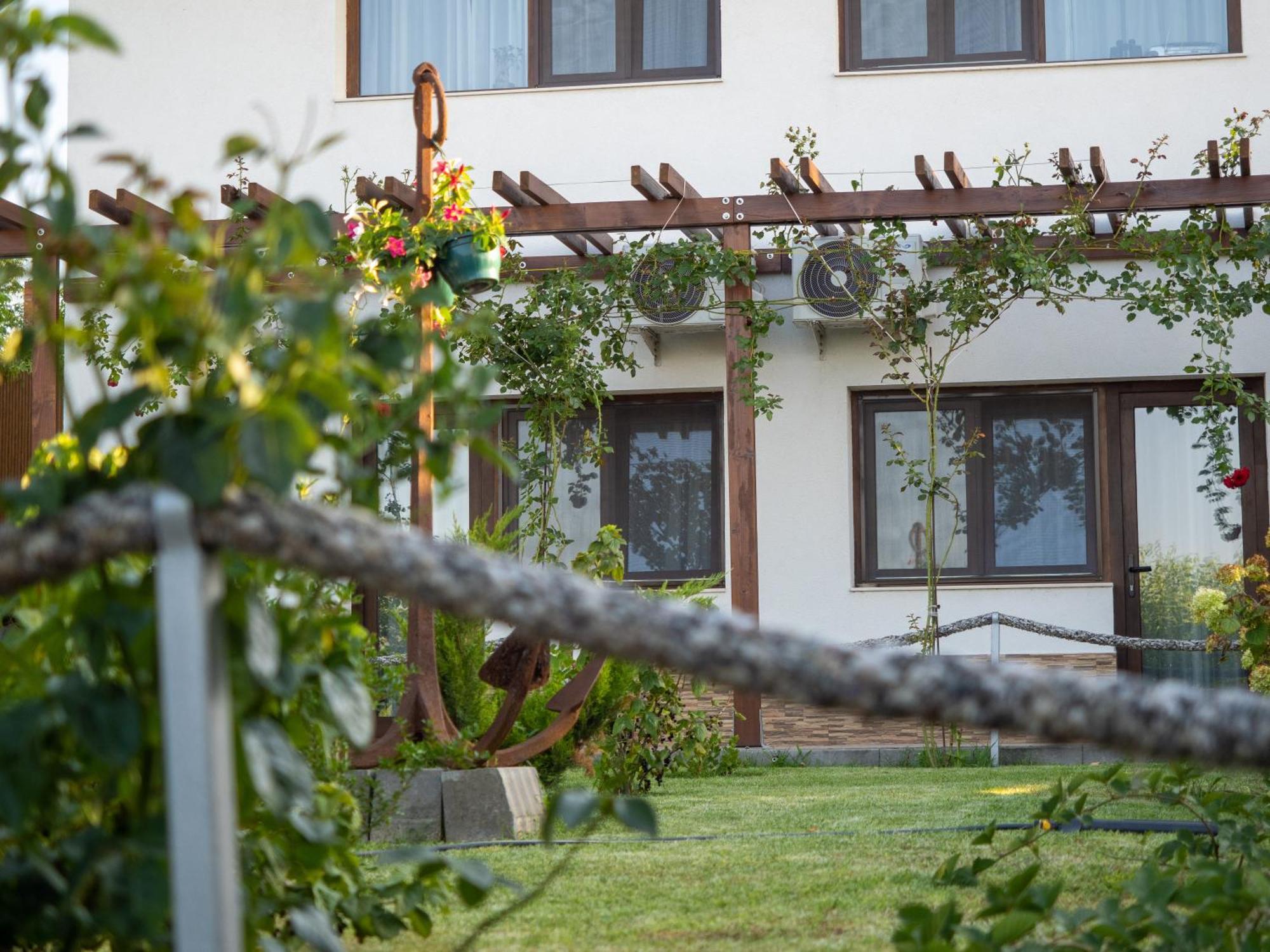 Laguna Nuferilor Habitat Somova Exterior foto